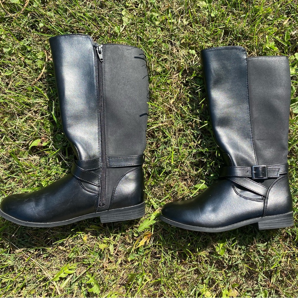 Samantha Black Boots size 4M